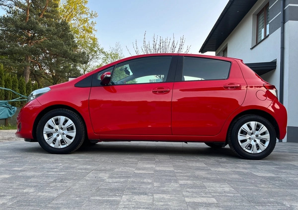 Toyota Yaris cena 27900 przebieg: 139000, rok produkcji 2012 z Marki małe 466